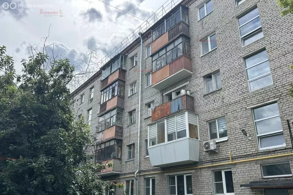 3-комнатная квартира: Екатеринбург, Гурзуфская улица, 15 (42 м) - Фото 1