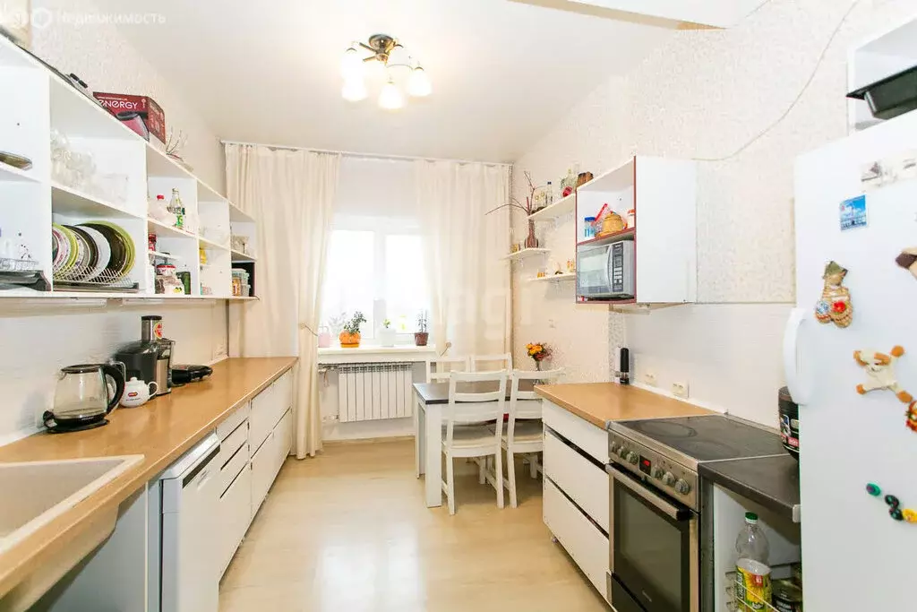 3-комнатная квартира: Новосибирск, улица Бурденко, 21 (89 м) - Фото 1