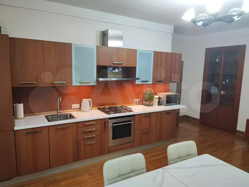 2-к. квартира, 70 м, 4/6 эт. - Фото 1