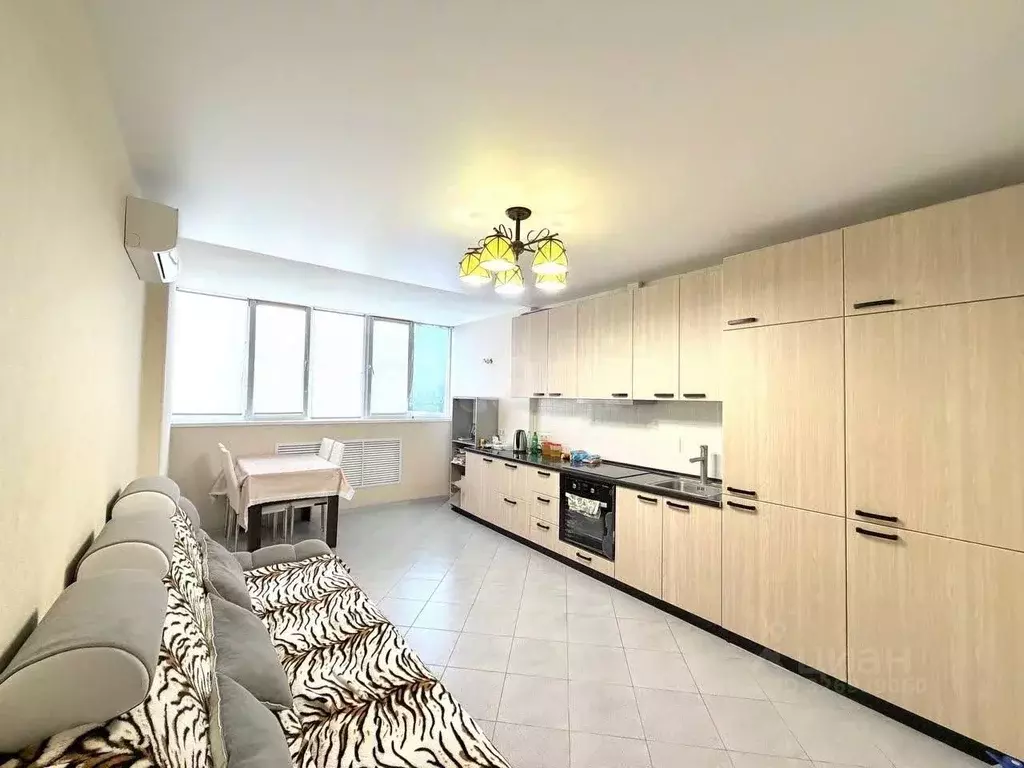 2-к кв. Липецкая область, Липецк ул. Е.И. Замятина, 1 (71.2 м) - Фото 2