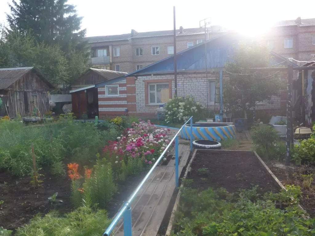 Дом в Оренбургская область, Бугуруслан Авиационная ул. (61 м) - Фото 1