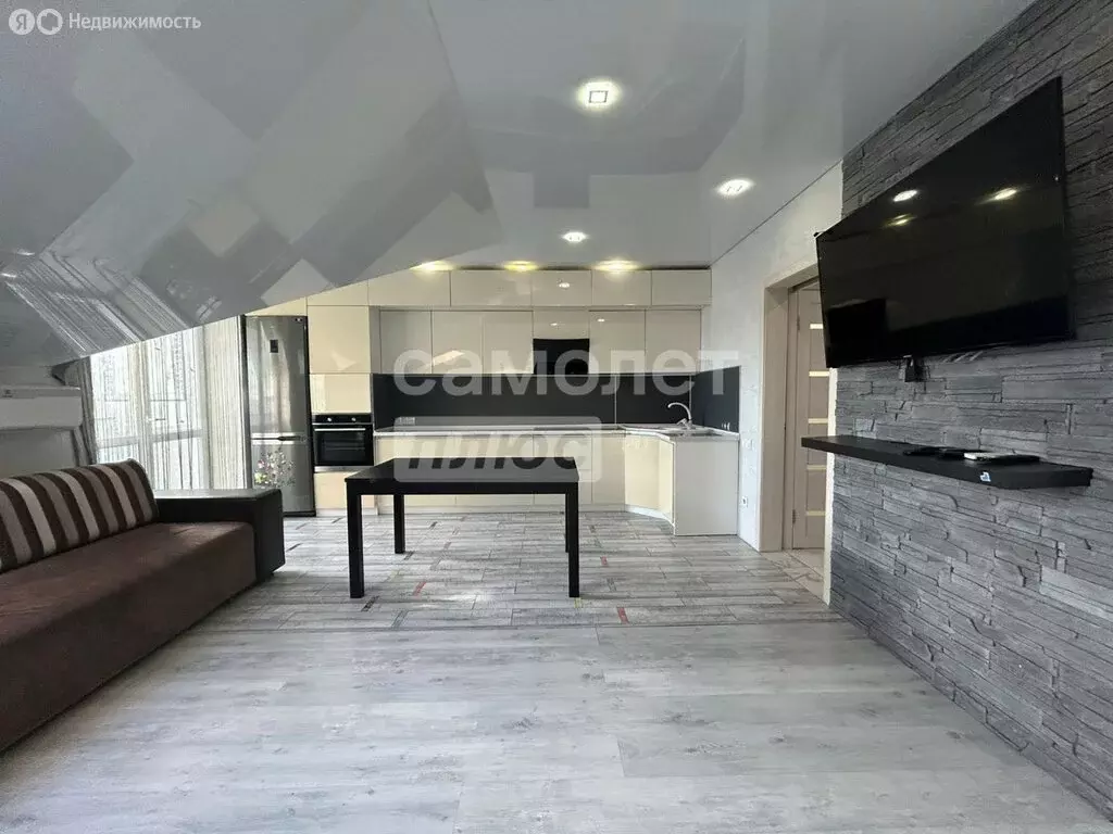 3-комнатная квартира: Кармаскалы, улица Худайбердина, 18/1 (70.1 м) - Фото 1