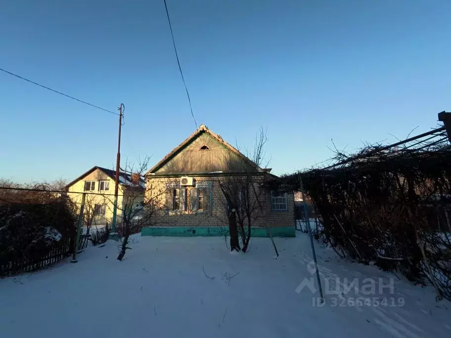 Дом в Волгоградская область, Волгоград пос. Сакко и Ванцетти, ул. ... - Фото 2