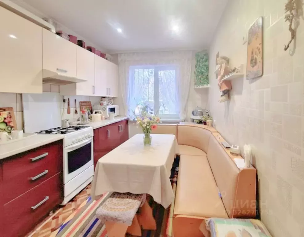 3-к кв. Крым, Симферополь ул. Героев Сталинграда, 23 (61.0 м) - Фото 1