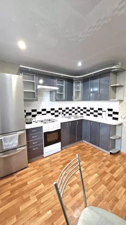 2-к кв. Волгоградская область, Волжский просп. Имени Ленина, 120 (57.3 ... - Фото 1