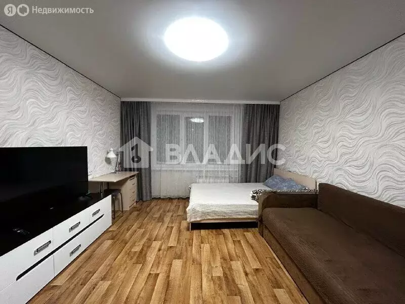 3-комнатная квартира: Нижнекамск, улица Гагарина, 16 (59 м) - Фото 1