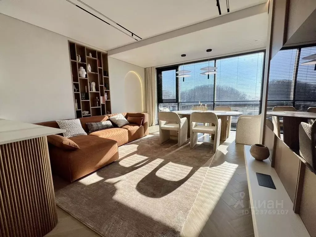 3-к кв. Краснодарский край, Сочи Светлана мкр, просп. Пушкина, 4А ... - Фото 1