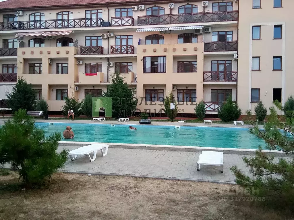 1-к кв. Крым, Черноморское пгт ул. Сигнальная, 2Б (33.2 м) - Фото 1