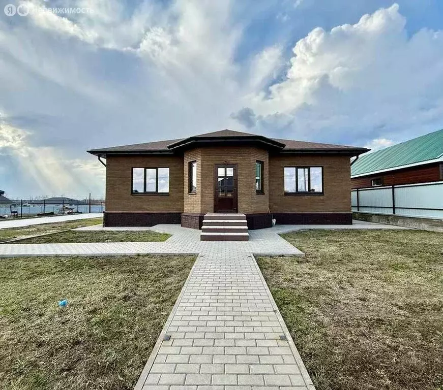 Дом в Старый Оскол, Анисовая улица (162 м) - Фото 1