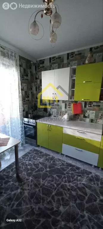 1-комнатная квартира: Красное Поле, квартал Звёздный, улица ... - Фото 2