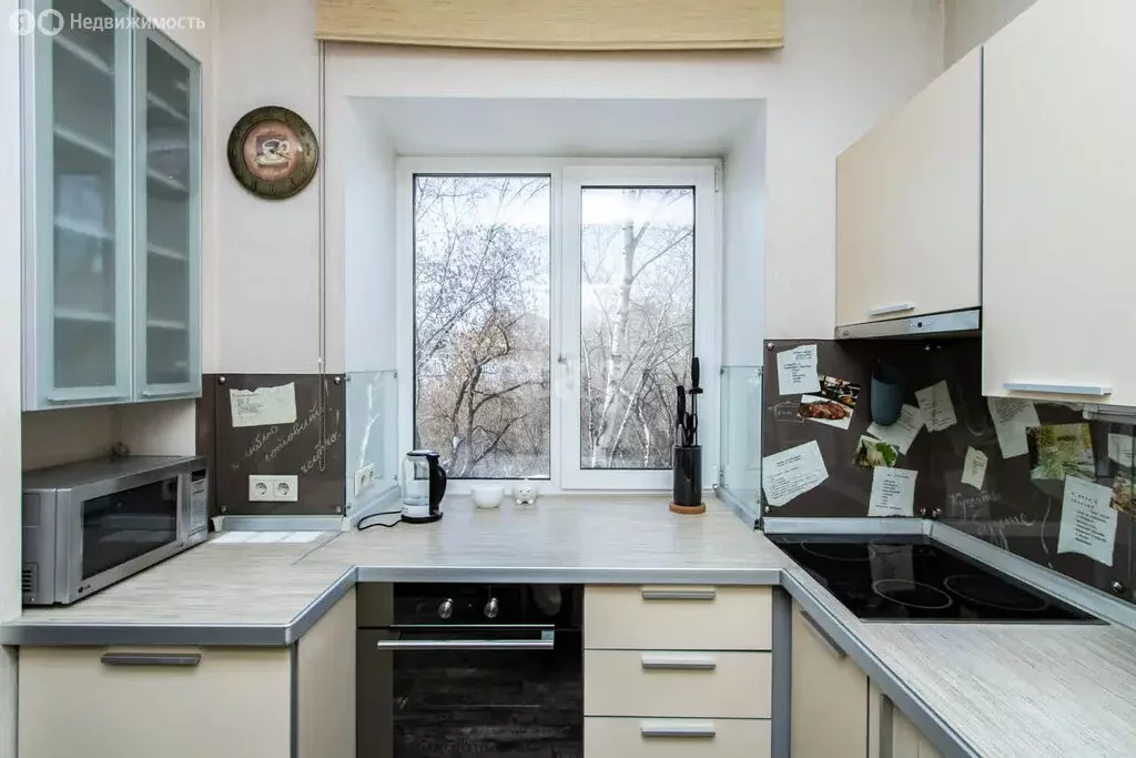 3-комнатная квартира: Тюмень, Мельничная улица, 10 (50.2 м) - Фото 2