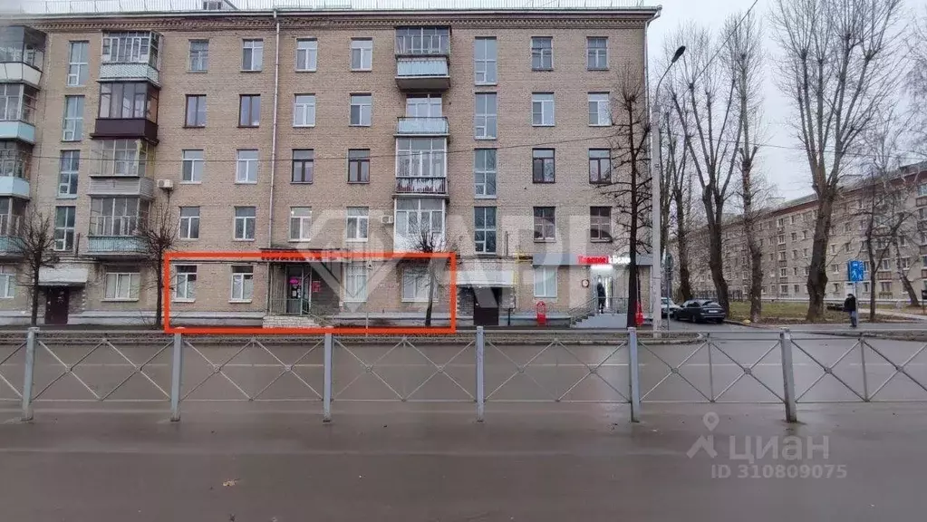 Помещение свободного назначения в Татарстан, Казань ул. Гагарина, 77 ... - Фото 0