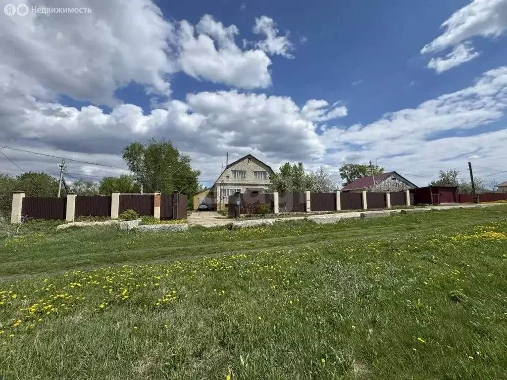 Дом в село Инсар-Акшино, Московская улица (220.24 м) - Фото 1