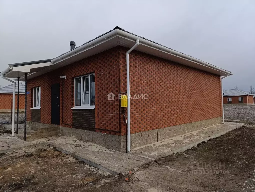 Дом в Белгородская область, Строитель Яковлевский городской округ, ... - Фото 1