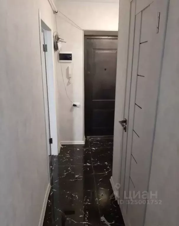 1-к кв. Крым, Симферополь ул. 60 лет Октября, 24 (30.0 м) - Фото 1