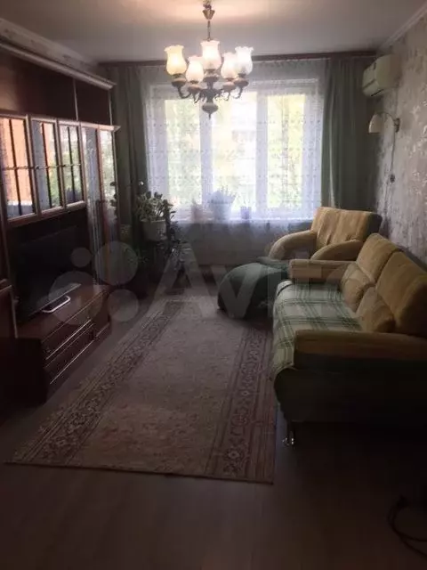 3-к. квартира, 64 м, 4/9 эт. - Фото 0