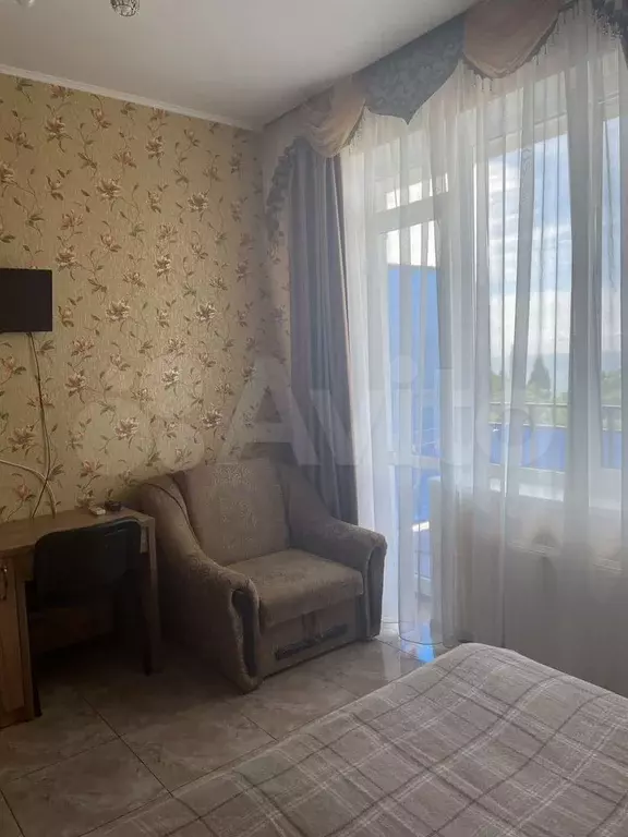 Комната 25 м, 2/4 эт. - Фото 1
