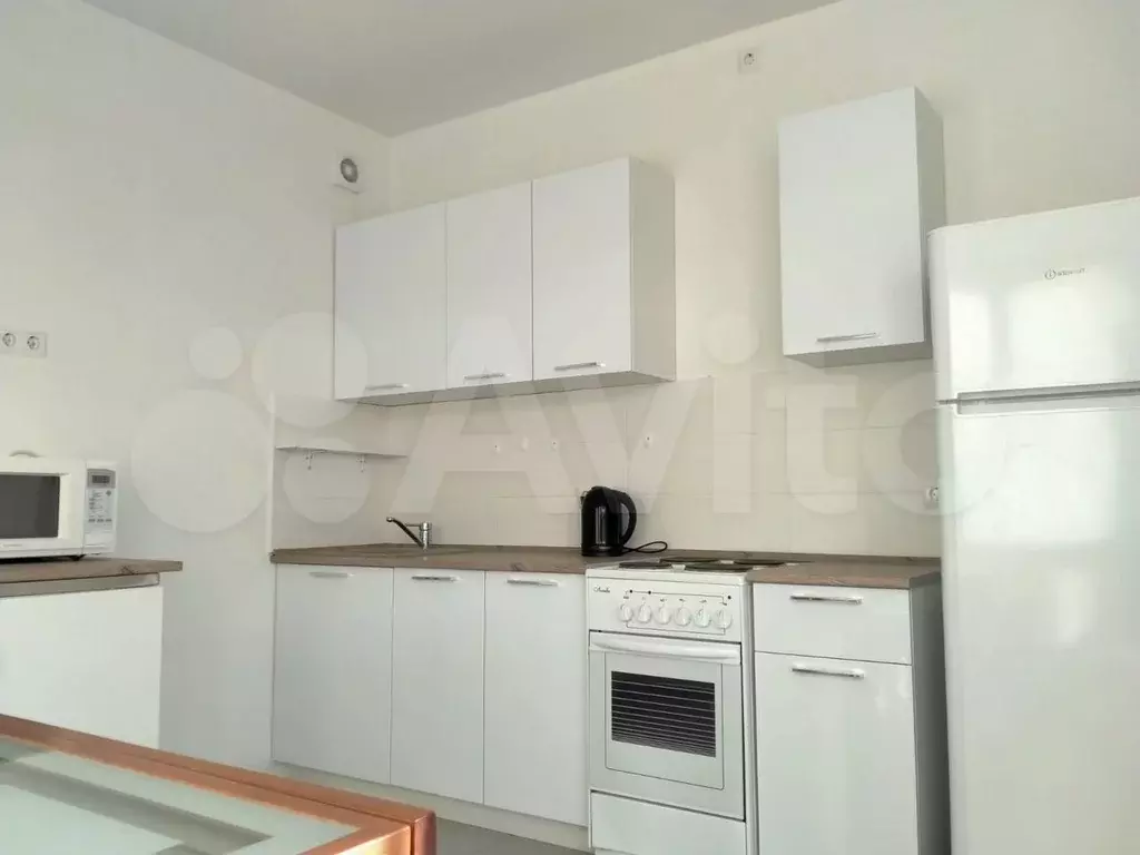 2-к. квартира, 60 м, 24/24 эт. - Фото 1
