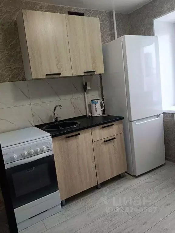 2-к кв. Омская область, Омск Нефтезаводская ул., 21 (44.0 м) - Фото 1