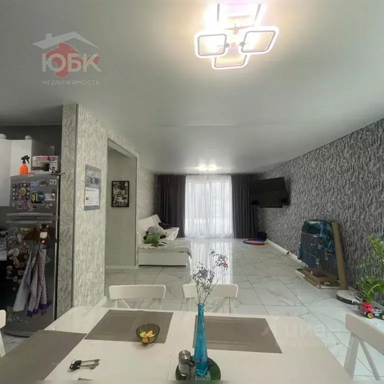 Дом в Крым, Сакский район, с. Ромашкино  (225 м) - Фото 2