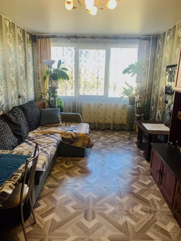 3-к кв. Санкт-Петербург Петергофское ш., 15к2 (64.5 м) - Фото 0