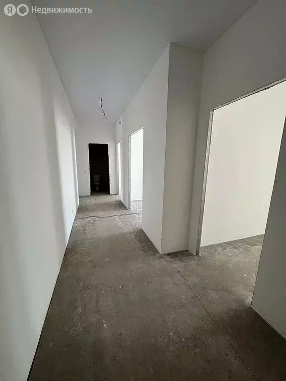 3-комнатная квартира: Красноярск, Регатная улица, 3 (77.4 м) - Фото 1