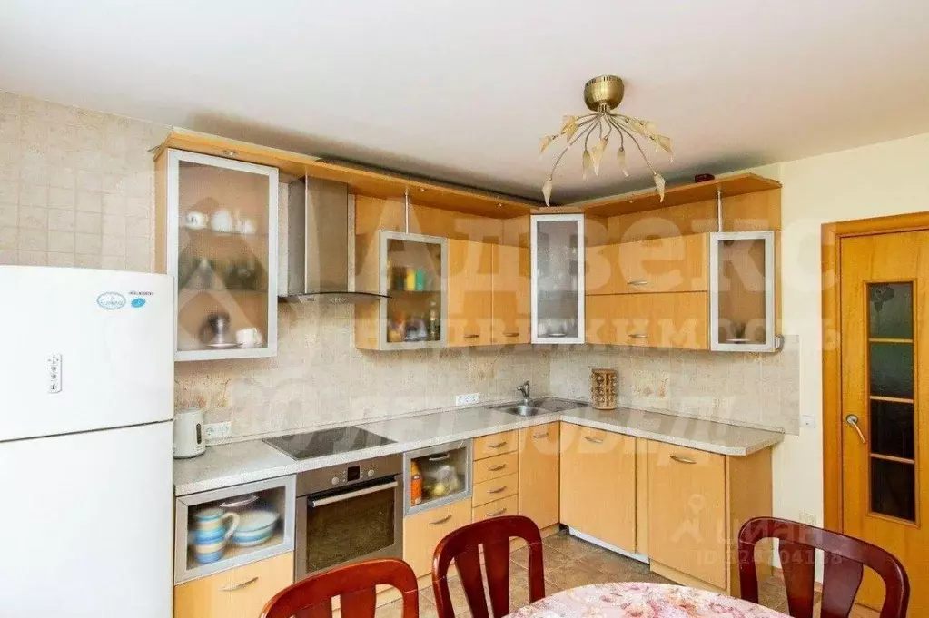 4-к кв. Тюменская область, Тюмень ул. 50 лет Октября, 30 (106.5 м) - Фото 1