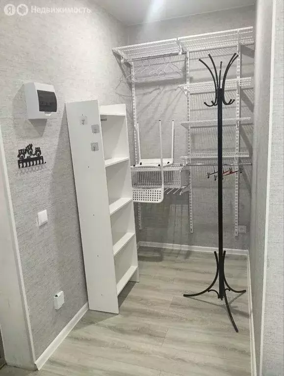 Квартира-студия: Стройкерамика, улица Анетты Басс, 7 (27.9 м) - Фото 1