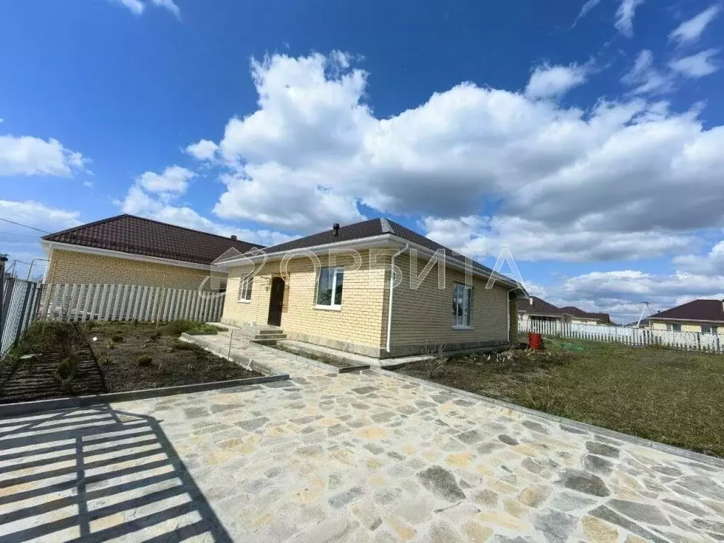 Дом в Тюменская область, Тюменский муниципальный округ, с. Мальково, ... - Фото 1