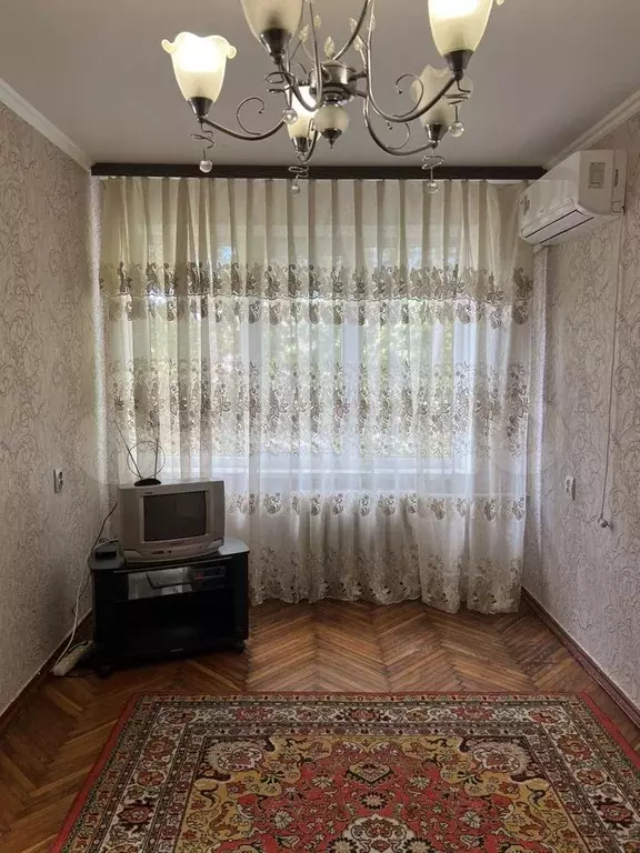 2-к. квартира, 41 м, 5/5 эт. - Фото 0