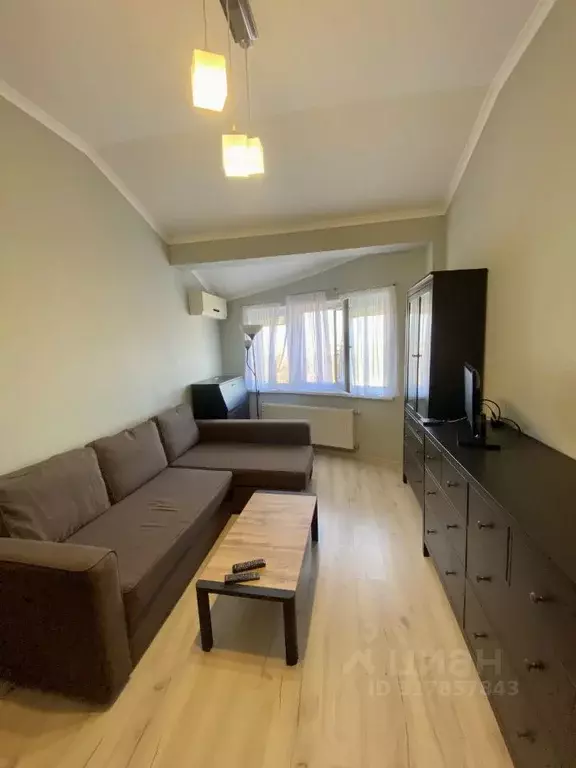 1-к кв. Крым, Симферополь ул. Тренева, 21 (34.0 м) - Фото 1
