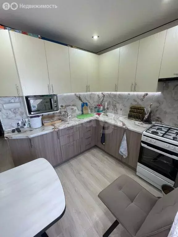 2-комнатная квартира: Сарапул, улица Азина, 87 (41.9 м) - Фото 1
