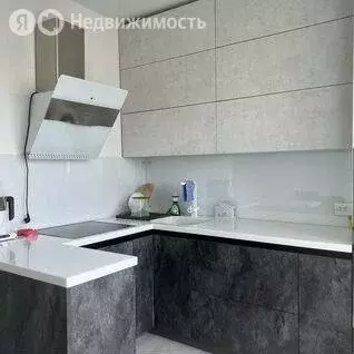 3-комнатная квартира: Нерюнгри, проспект Дружбы Народов, 19 (75.5 м) - Фото 0