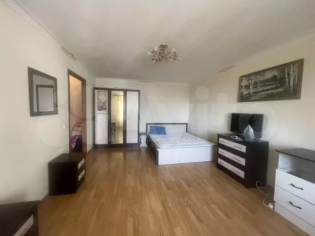 1-к. квартира, 42 м, 6/9 эт. - Фото 0
