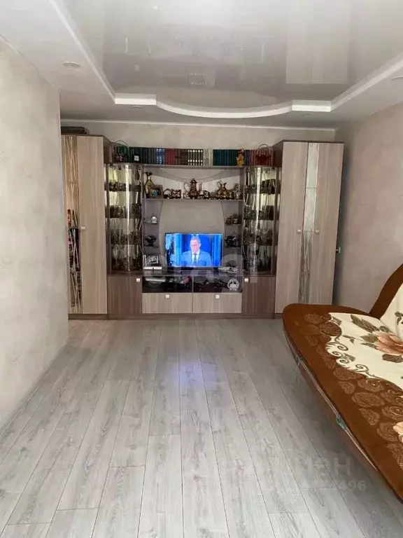 2-к кв. Свердловская область, Екатеринбург ул. Калинина, 40 (44.4 м) - Фото 0