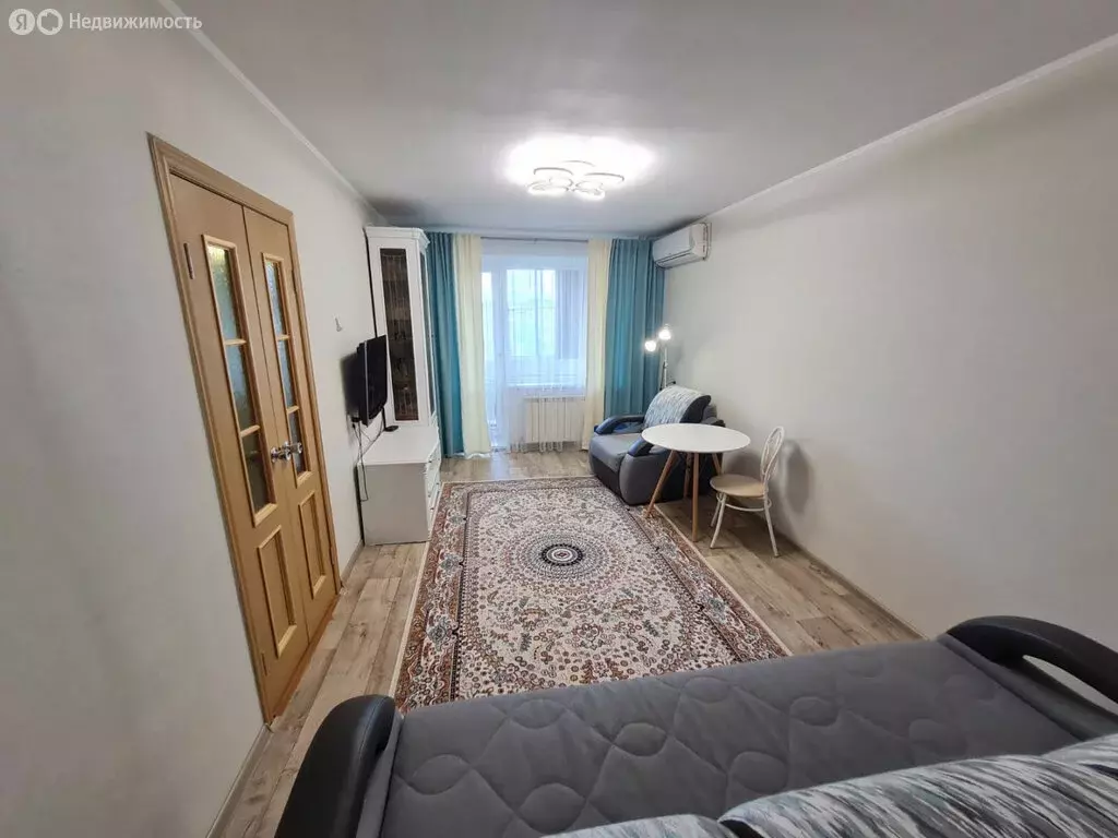 2-комнатная квартира: Комсомольск-на-Амуре, Магистральное шоссе, 13к6 ... - Фото 0