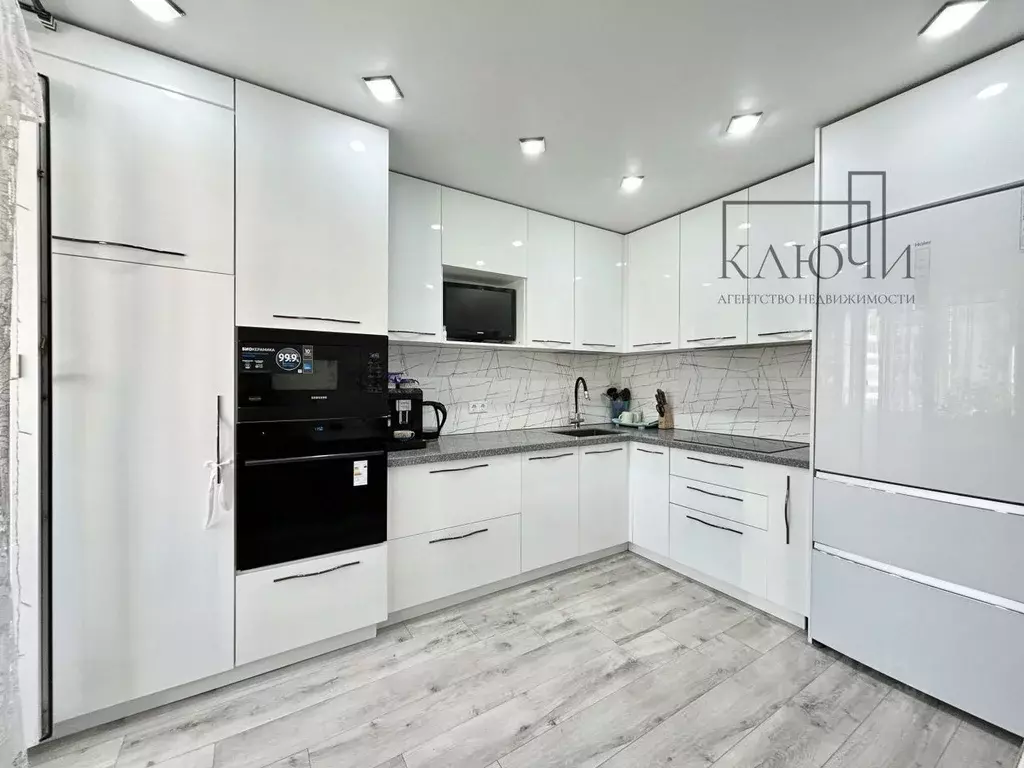 2-к кв. Челябинская область, Магнитогорск ул. Жукова, 14 (66.6 м) - Фото 1