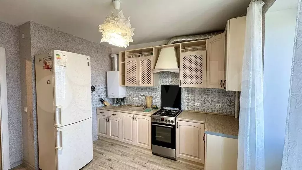 1-к. квартира, 39 м, 7/9 эт. - Фото 0