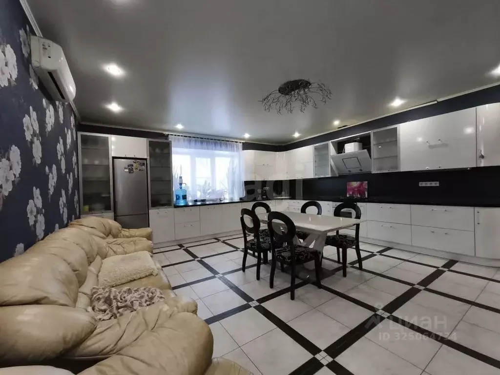 Дом в Костромская область, Ветлужский пгт ул. Комсомольская, 36 (205 ... - Фото 1