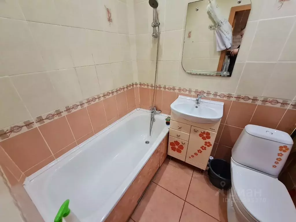 3-к кв. Новгородская область, Великий Новгород ул. Химиков, 10 (50.0 ... - Фото 1