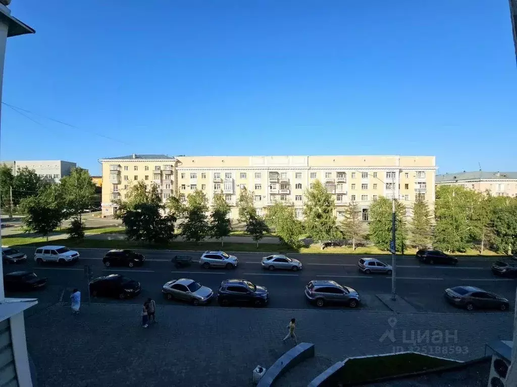 3-к кв. Алтайский край, Барнаул просп. Ленина, 27А/64А (54.0 м) - Фото 0