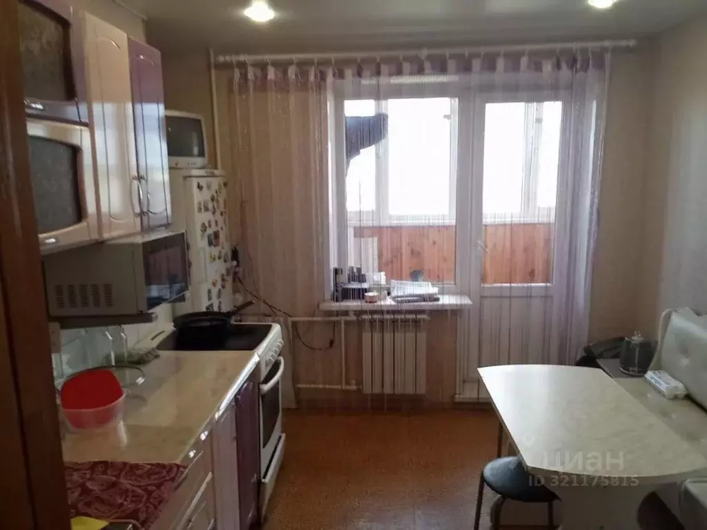 3-к кв. Белгородская область, Старый Оскол Восточный мкр, 15 (72.0 м) - Фото 0