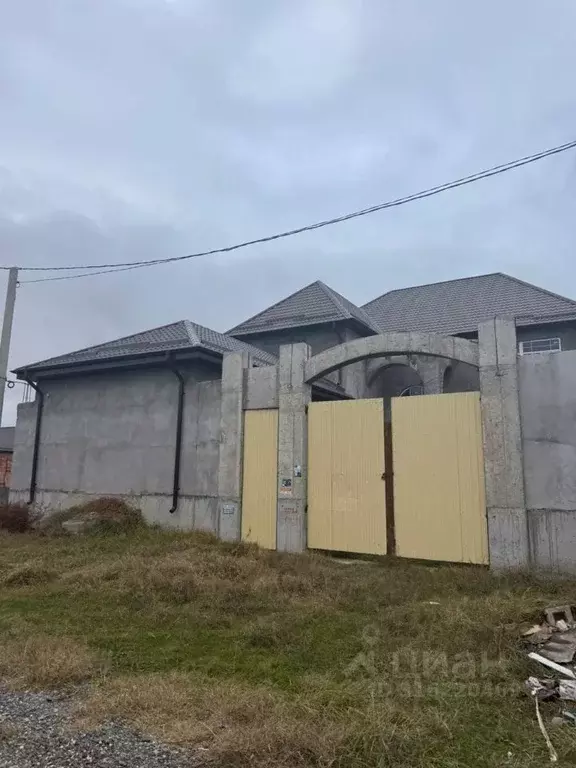 Дом в Чеченская республика, Грозный ул. Литерная, 8 (464 м) - Фото 0