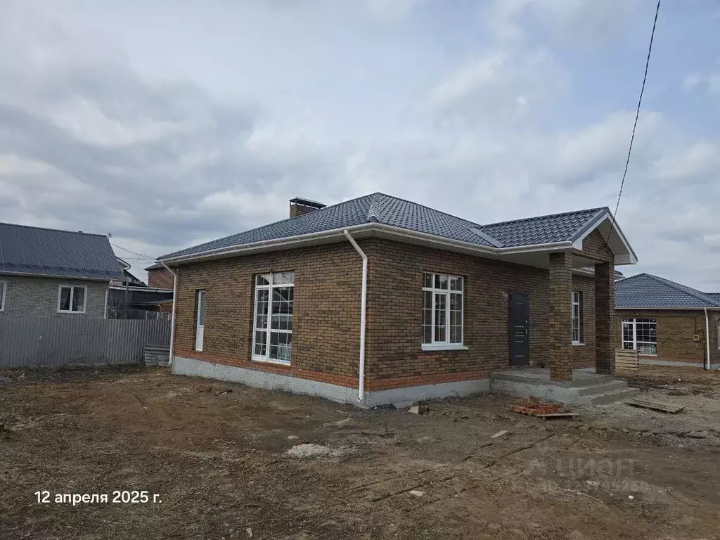 Коттедж в Татарстан, с. Высокая Гора ул. Александра Трифонова, 3В (98 ... - Фото 1