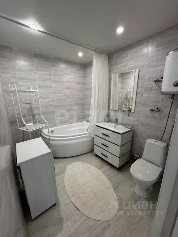 2-к кв. Алтайский край, Барнаул Взлетная ул., 38 (40.0 м) - Фото 2