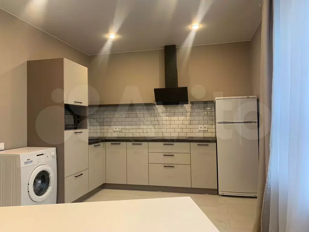 1-к. квартира, 45 м, 8/9 эт. - Фото 0
