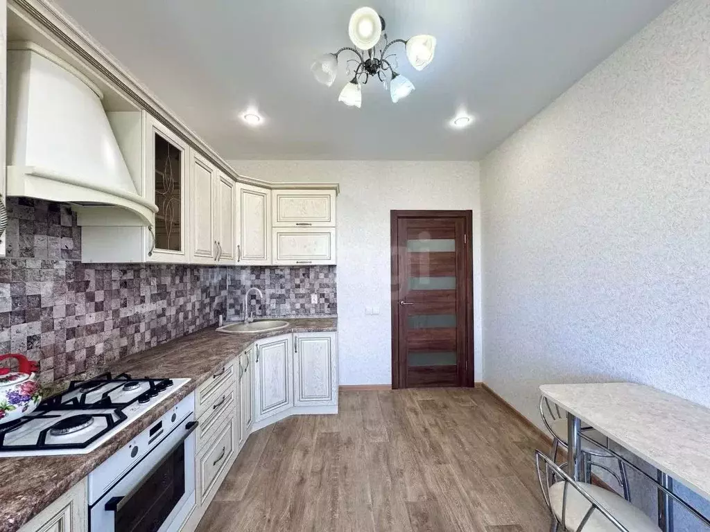 2-к кв. Мордовия, Саранск просп. 60 лет Октября, 2/6 (59.3 м) - Фото 1