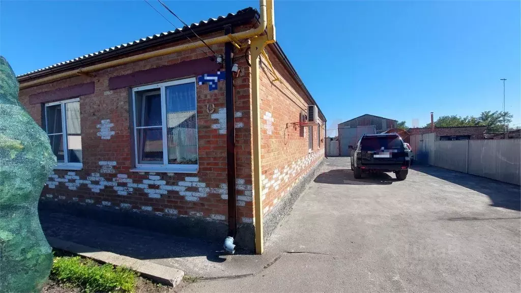 Дом в Ростовская область, Мясниковский район, с. Чалтырь  (100 м) - Фото 1