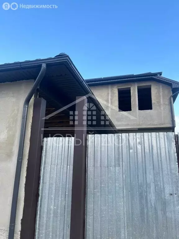 Дом в Нальчик, улица Ломоносова (240 м) - Фото 1