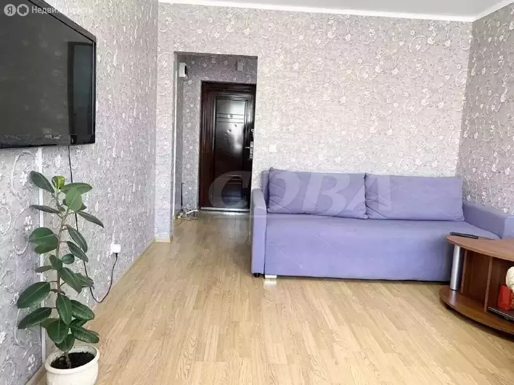 1-комнатная квартира: Тюмень, улица Николая Зелинского, 19 (39 м) - Фото 1